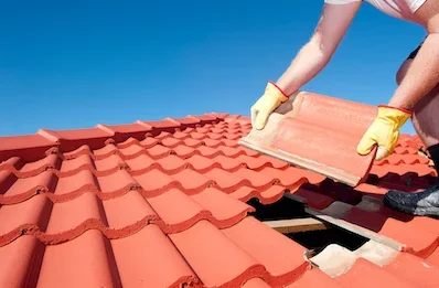 Pose et rénovation de toiture à Nantes-en-Ratier